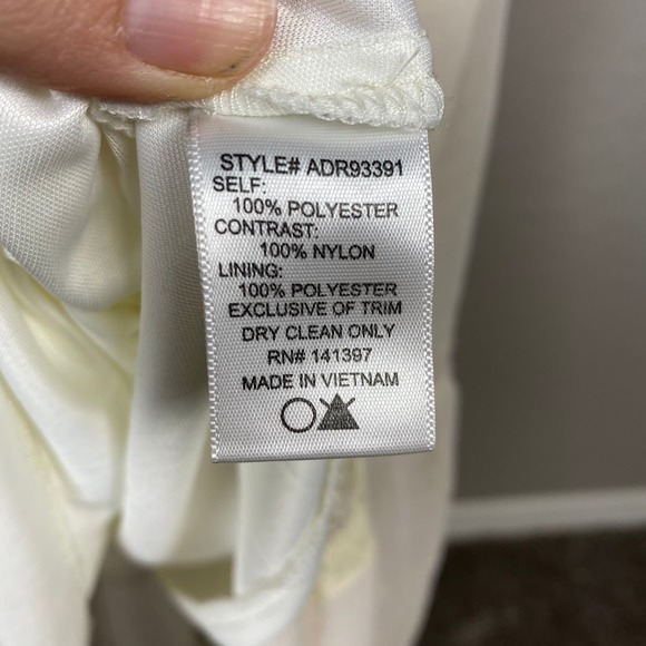 ASTR Cream White Lace Maxi Dress Size Medium - Picture 11 of 15